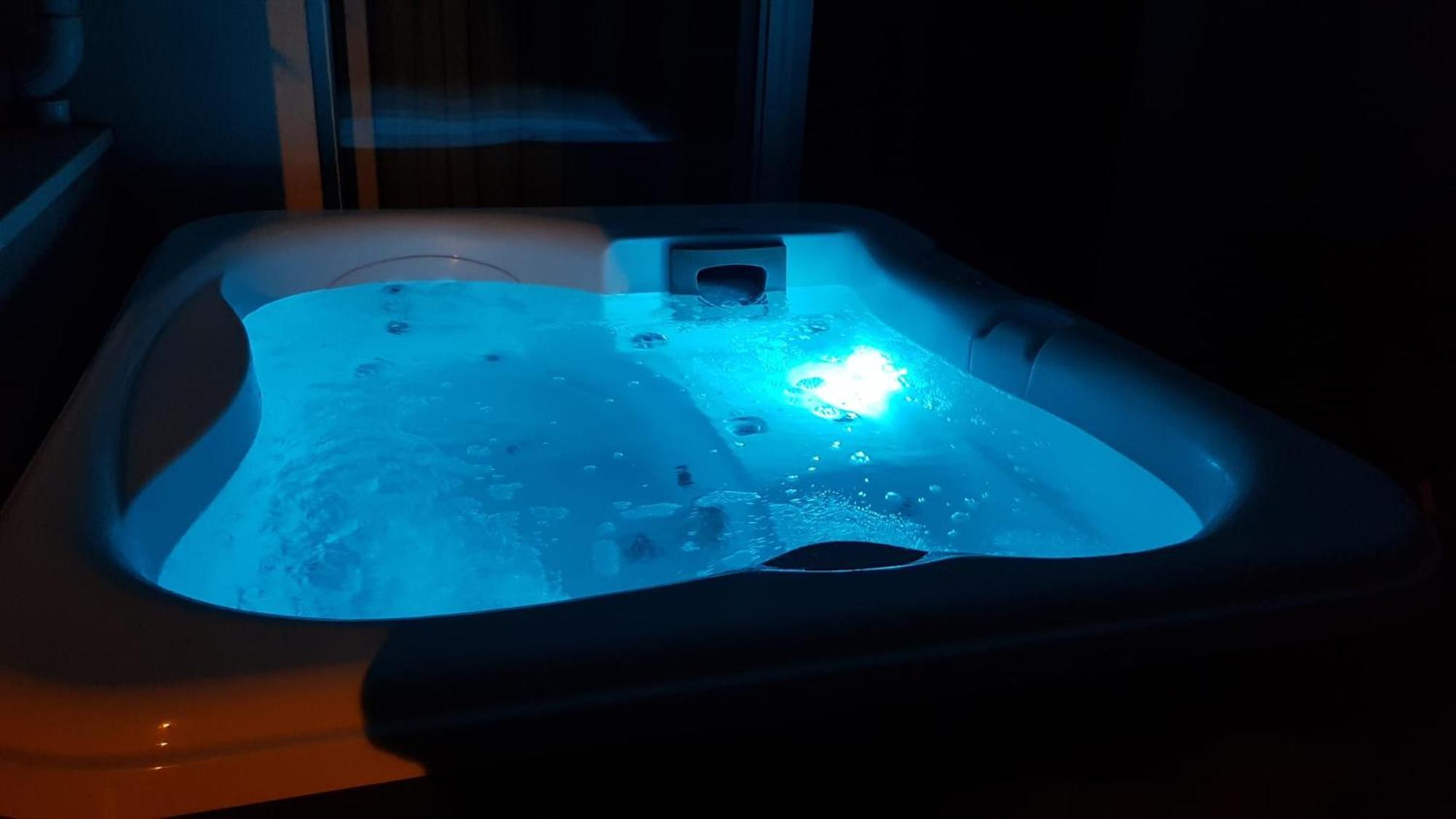 Salvia Apartment With Private Jacuzzi Split Dış mekan fotoğraf