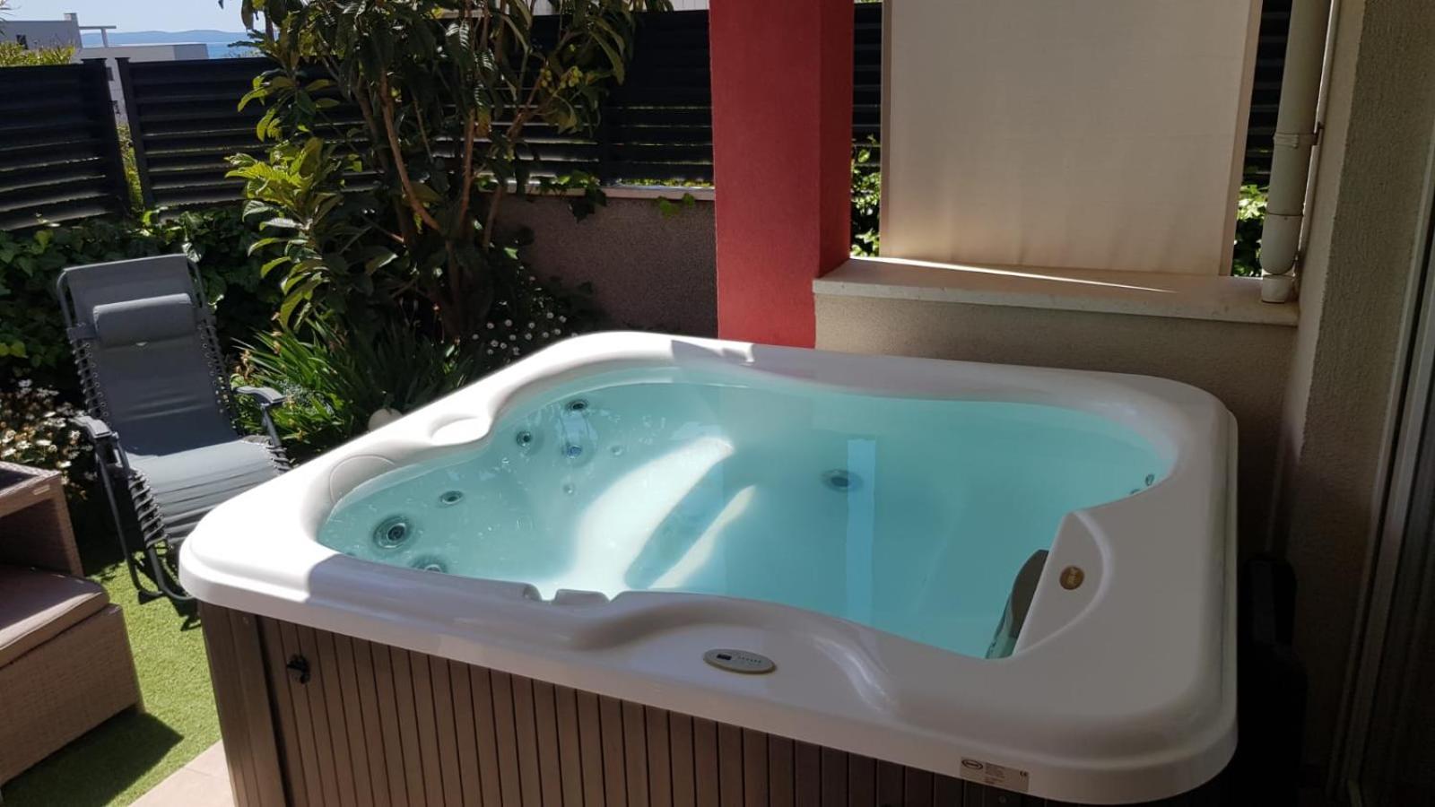 Salvia Apartment With Private Jacuzzi Split Dış mekan fotoğraf